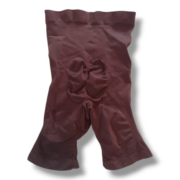 Skims Maternity Sculpting Short Mid Thigh S/M - Picture 6 of 6